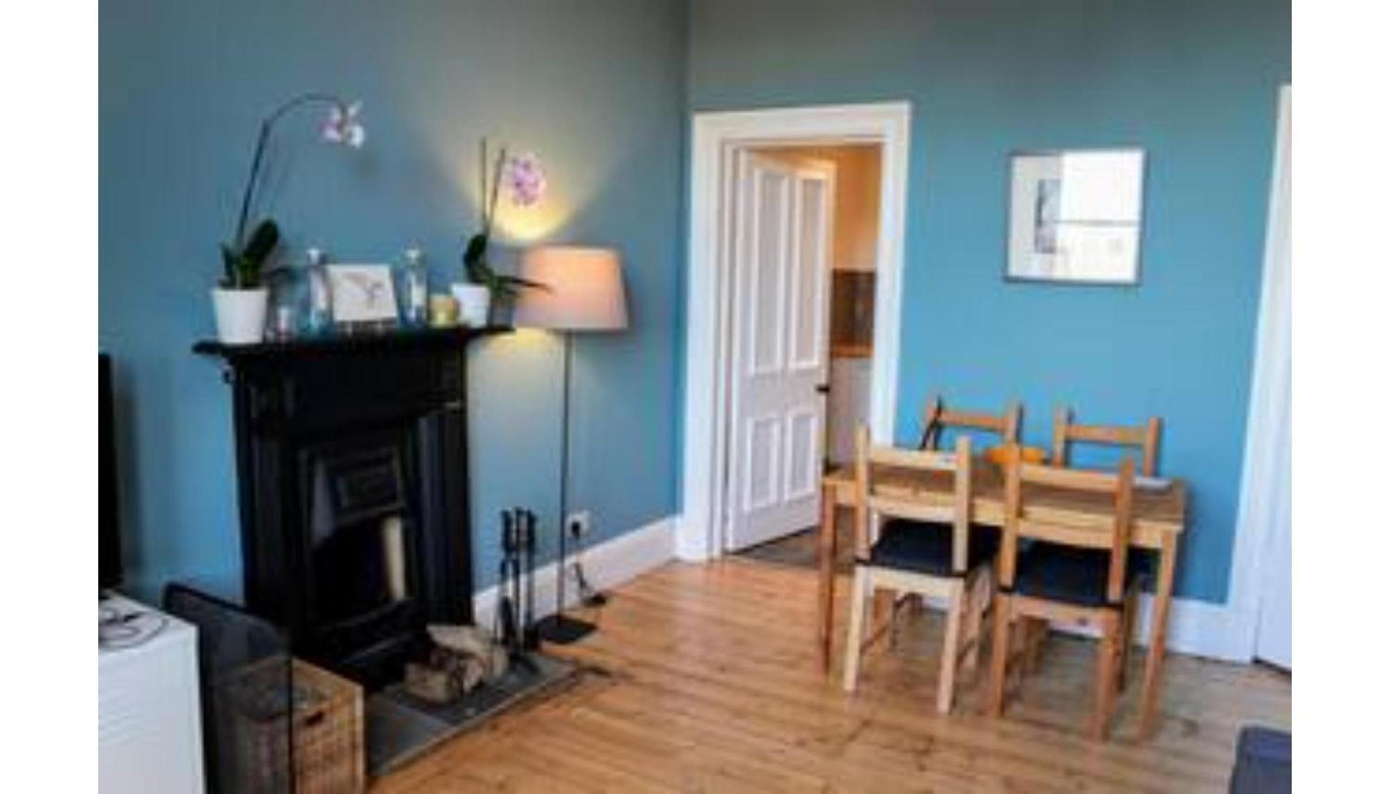 Bright Modern Arthurs Seat 2 Bedroom Apartment Edinburgh Exterior photo